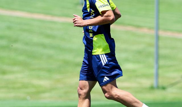 Fenerbahçe'de yeni sezon hazırlıkları devam ediyor