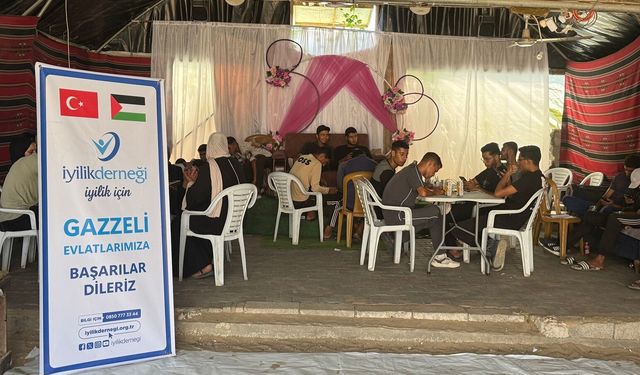 İyilik Derneği'nden Gazze'de sınava giren öğrencilere destek