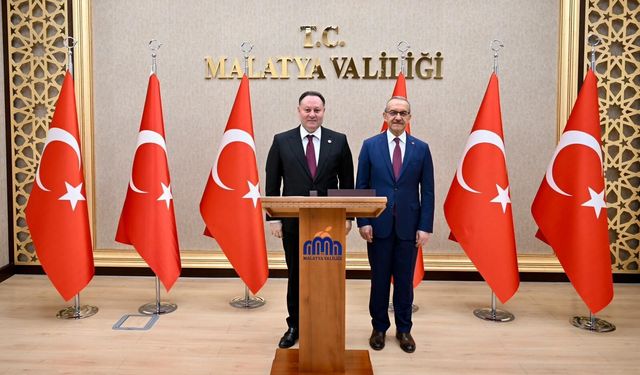 KKTC Cumhuriyet Meclis Başkanı Öztürkler: Türkiye her zaman dağ gibi yanımızda