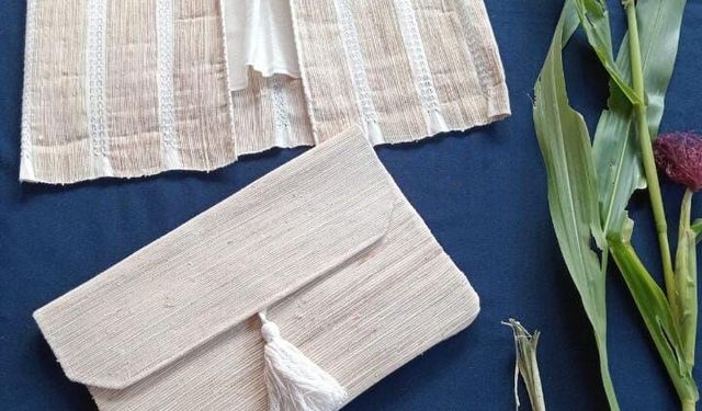 10 yıldır poşetleri kumaşa dönüştürüyor