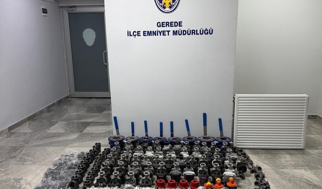 Çaldığı 2,5 milyon liralık inşaat malzemelerini satarken yakalandı