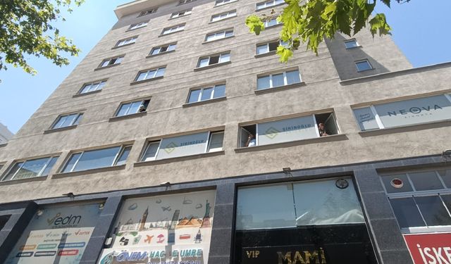 İş merkezinde tçıkan yangın, 1 saatte kontrol altına alındı