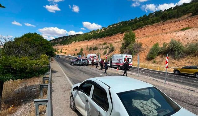 Malatya'da düğün konvoyunda zincirleme kaza; 4 yaralı