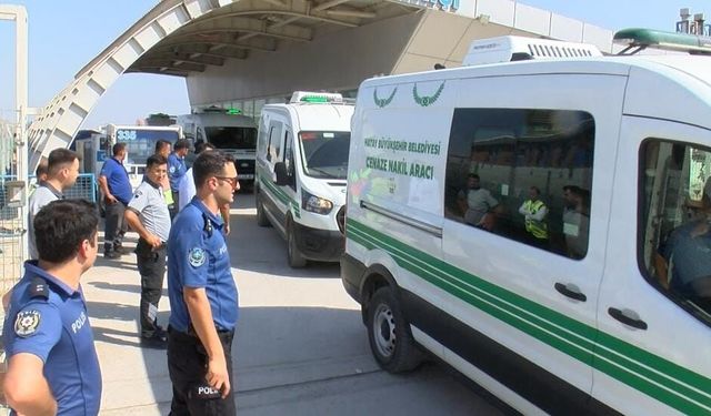 Suudi Arabistan'da yangında ölen 4 işçinin cenazesi Hatay'a getirildi