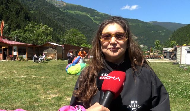Trabzon'da Uzungöl semalarında yamaç paraşütü heyecanı