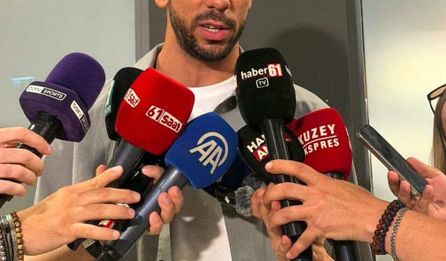 Trabzonspor, Cenk Özkacar ile 3+1 yıllık sözleşme imzaladı
