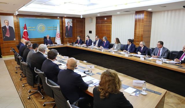 Bakan Bolat, Hizmet İhracatçıları Birliği yönetimini kabul etti