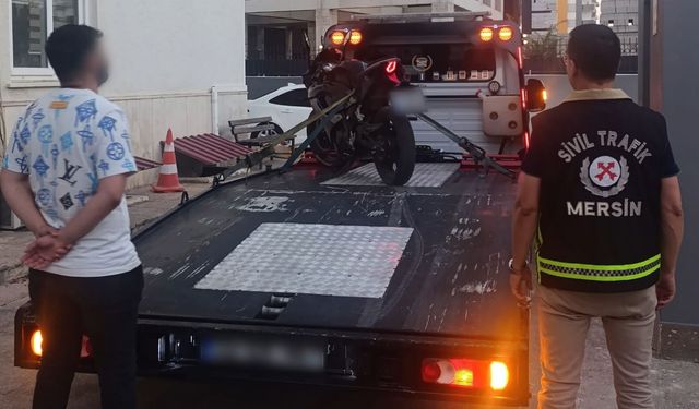 Bisiklet ve yaya yolunda motosiklet kullanan aday sürücünün ehliyeti iptal edildi