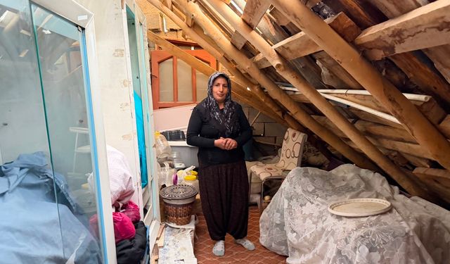 İkizler, yapımı tamamlanamayan evde yerde ders çalışıp fen lisesini kazandı
