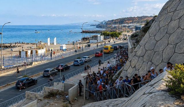 İspanya: Ceuta'ya giren yaklaşık 70 bin düzensiz göçmen Fas'a döndü