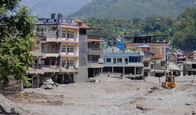 Nepal'deki selde can kaybı 626'ya yükseldi