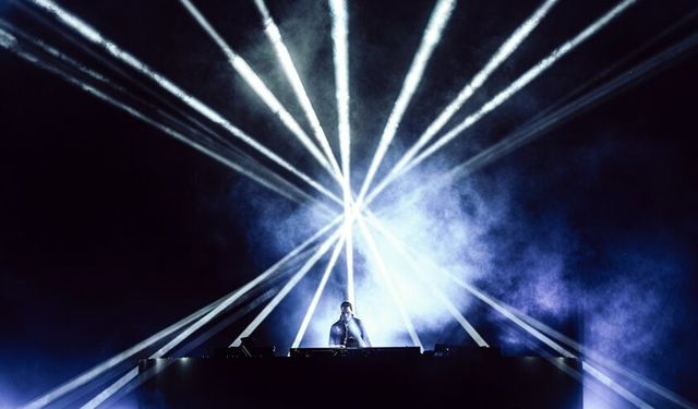 Tiësto, İstanbul Festivali'nde sahne aldı
