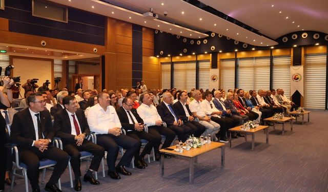 TOBB Başkanı Hisarcıklıoğlu: Sırt sırta, gönül gönüle zor günleri aşacağız