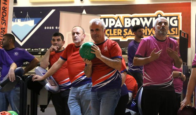 Samsun'da 119 işitme engelli bowling oynadı