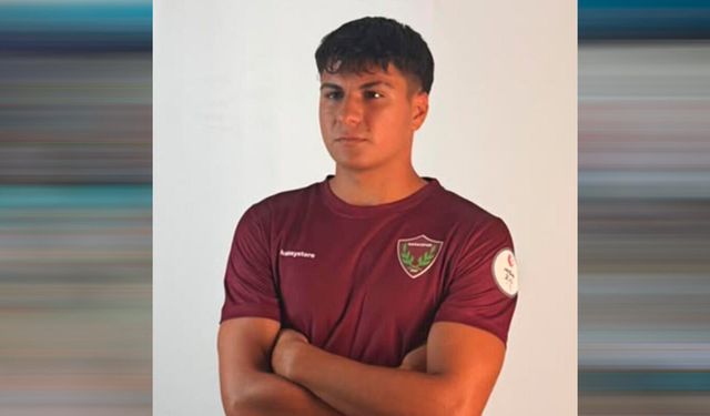 Kadıköyspor Altyapısından Çıktı: Alperen Alaca Profesyonel Oldu
