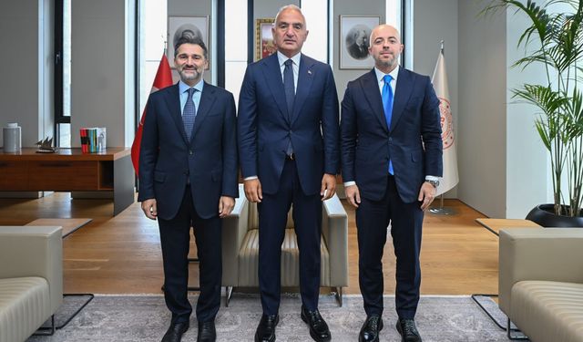 Bakan Ersoy, THY yönetimini kabul etti