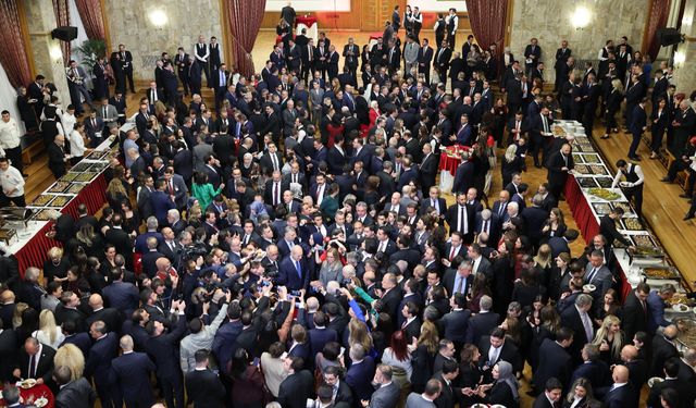 Kurtulmuş: Yeni Partililerin davranışı hiç şık olmamıştır / Ek fotoğraflar