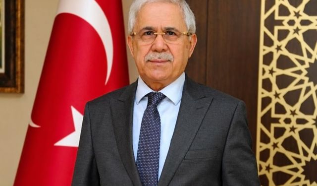 Yağışlar sonrası denizdeki plastik kirliliği kamerada