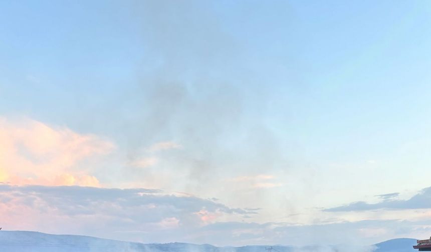 Karabük’te 2 katlı evde yangın