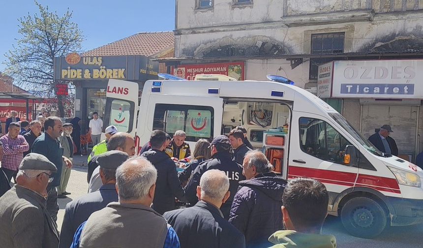 Motosikletli yayaya çarptı: 2 yaralı