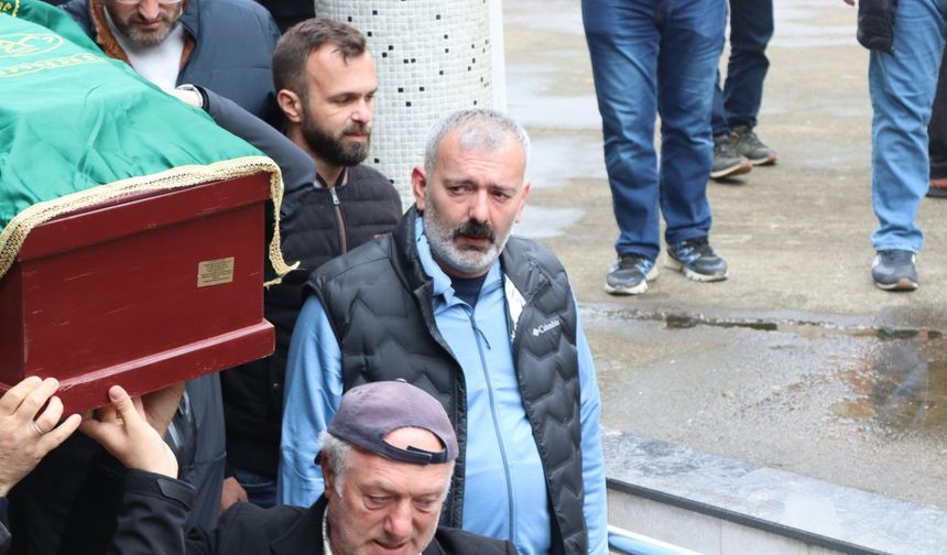 Fransa'da yangında ölen 3 kardeş, son yolculuklarına uğurlandı