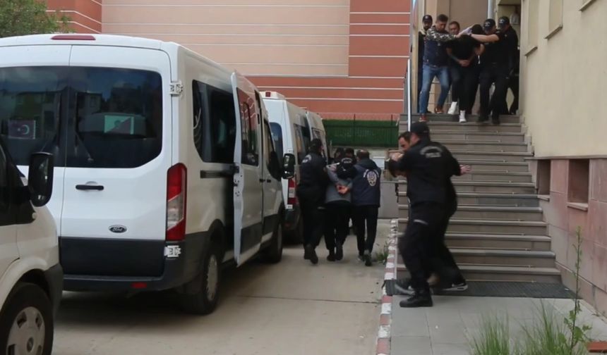 Kastamonu merkezli 4 ilde yasa dışı bahis ve dolandırıcılık operasyonu: 5 tutuklama