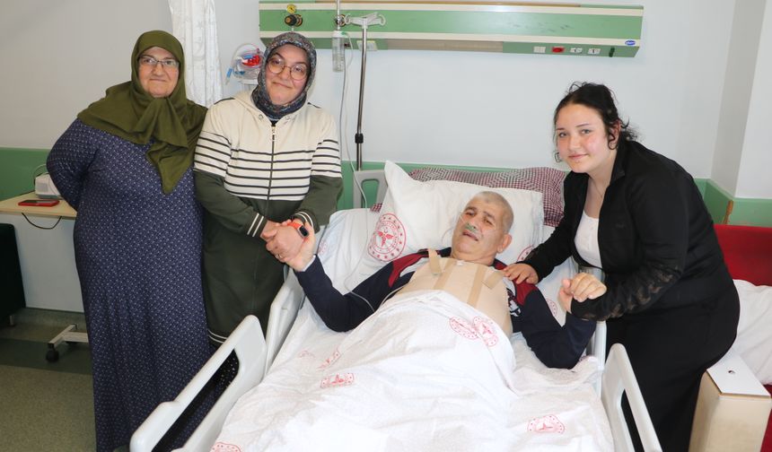 Türkiye'de bir ilk; her iki şah damarı tıkalı Moyamoya hastasına baypas ameliyatı