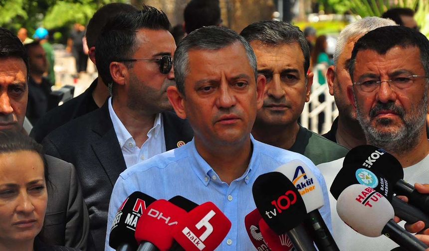 Özgür Özel’den Birlik Mesajı: Her Bahar Bir Çiçekle Başlar