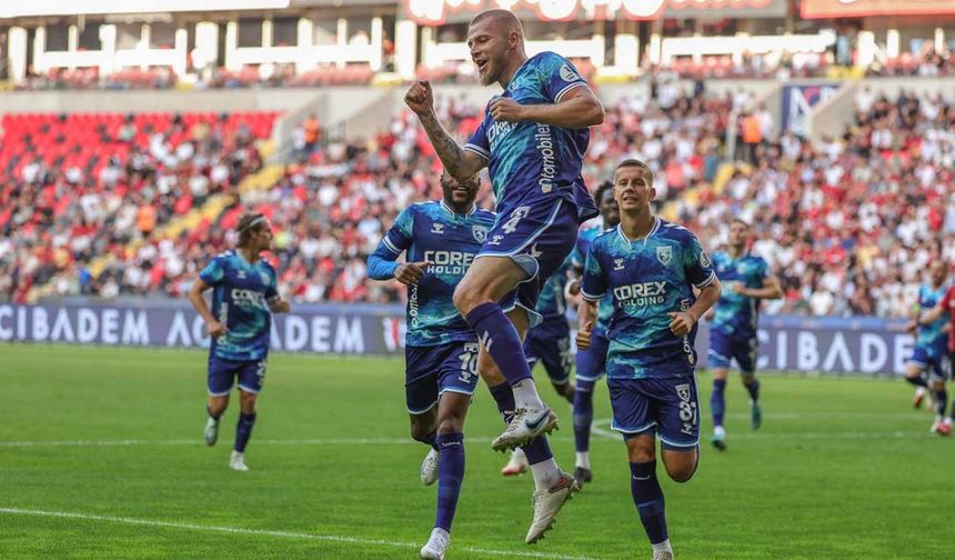 Samsunspor İzlanda’da Liderliği Korumak İçin Sahada