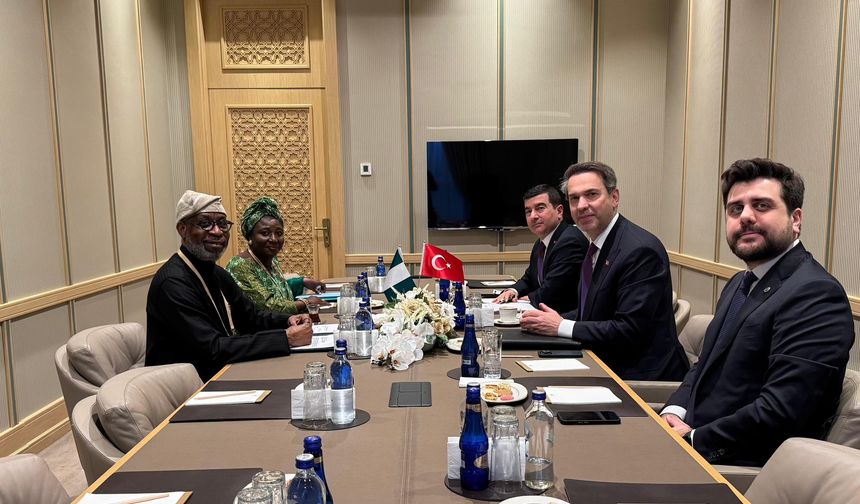 Bakan Bayraktar, Nijeryalı mevkidaşı ile bir araya geldi