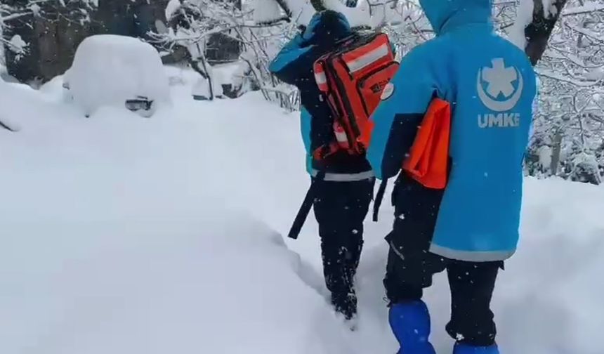 Giresun'da 5 KOAH hastasına 4x4 ambulansla ulaşıldı