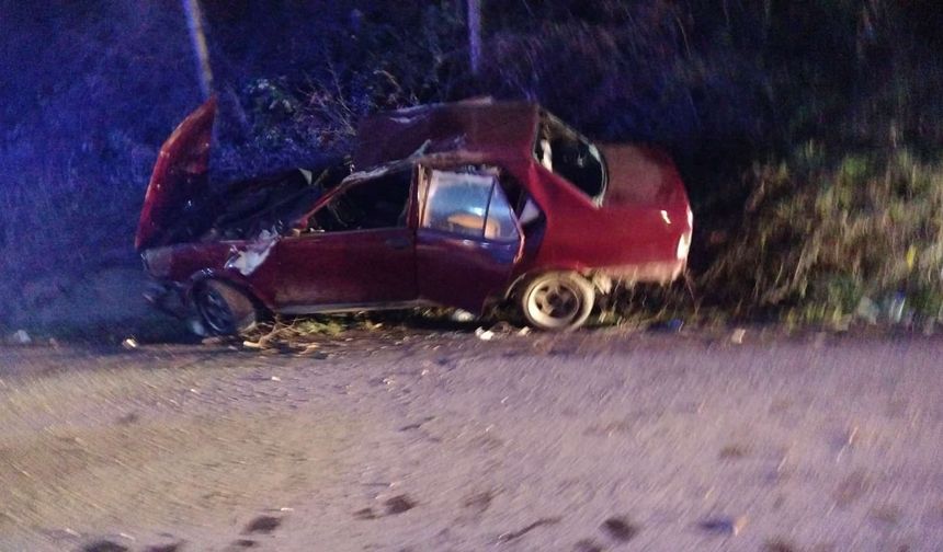 Otomobil, kaza yapan araca çarptı; 5 yaralı