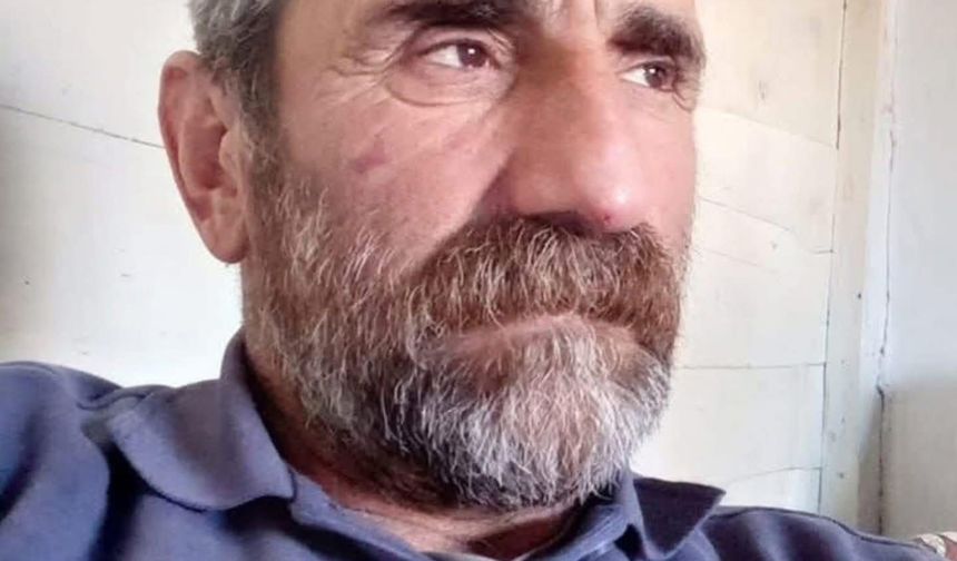 Devrilen traktörün sürücüsü öldü