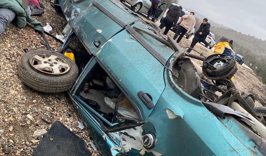 Otomobil takla attı: 4 yaralı