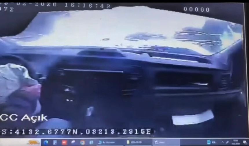 Polis memurunun emekliliğine 4 gün kala hayatını kaybettiği kaza kamerada (2)