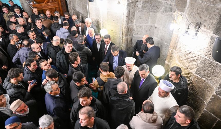 İçişleri Bakanı Çiftçi ile Milli Eğitim Bakanı Tekin, bayramı Erzurum'da karşıladı