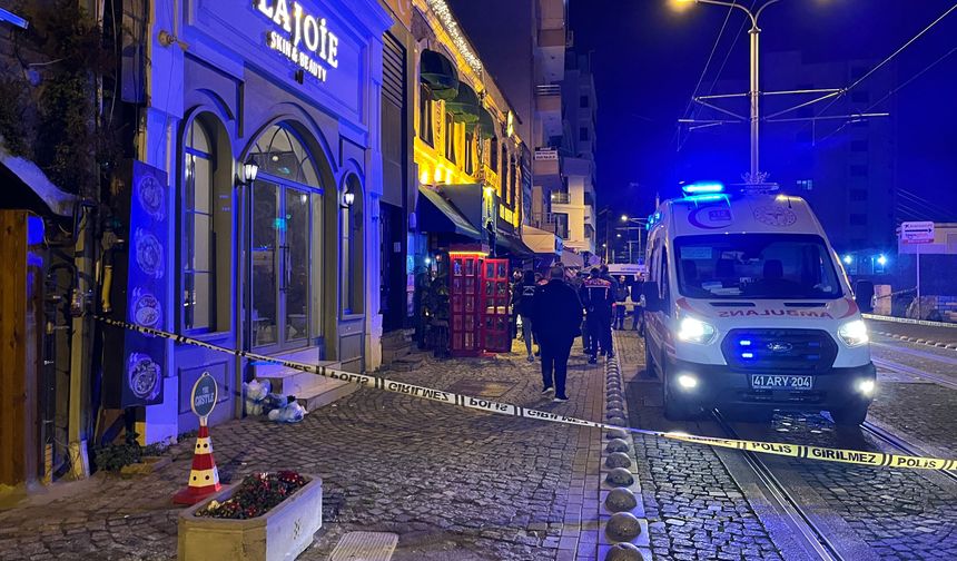 İzmit'te eğlence mekanına silahlı saldırı; 2 ölü, 3 yaralı