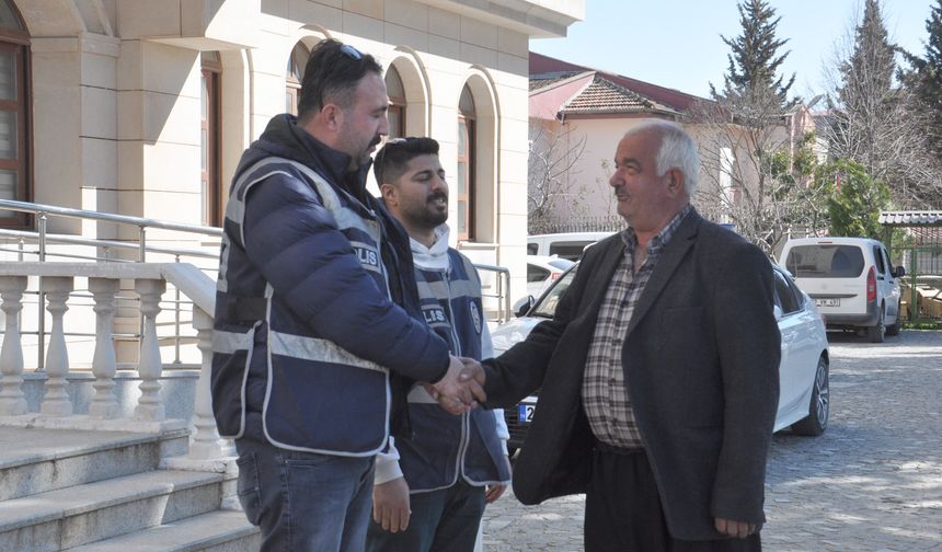 Kuyumcu, müşterisini dolandırılmaktan kurtardı