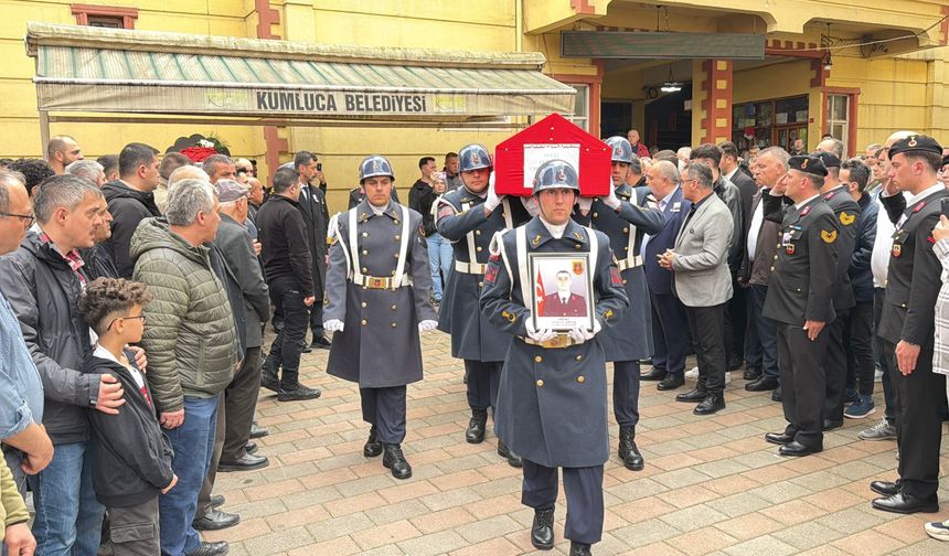 Trafik kazasında hayatını kaybeden uzman çavuş toprağa verildi