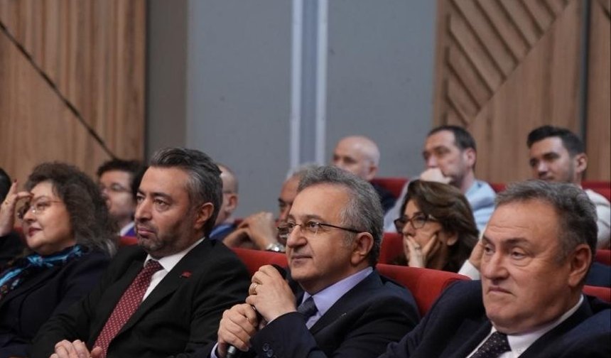 İstanbul'un kültürel kimliği 'Ah Güzel İstanbul' etkinliğinde ele alındı