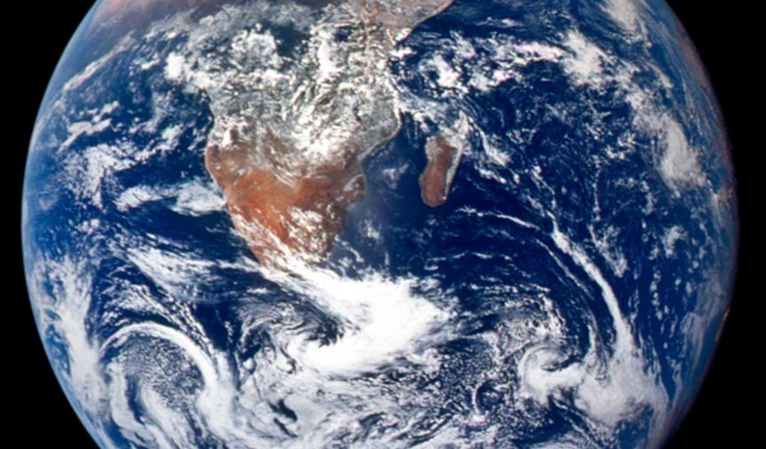 NASA'dan 54 yıl arayla Dünya paylaşımı