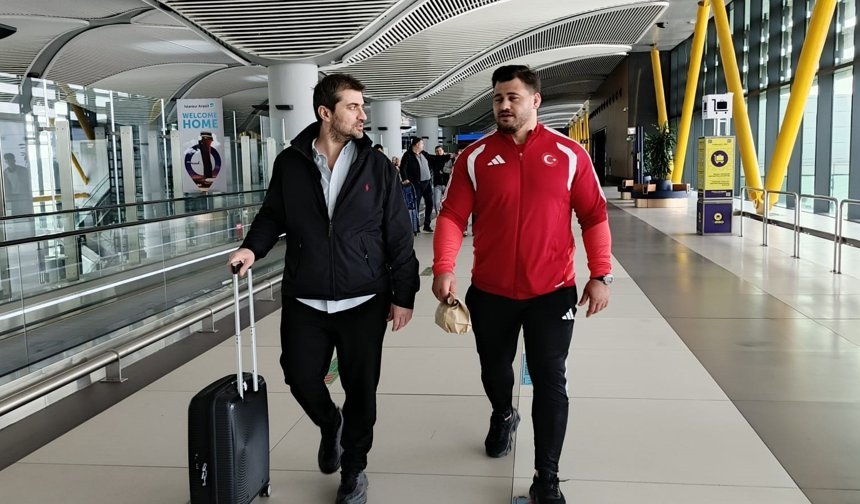 Rekortmen şampiyon Rıza Kayaalp yurda döndü