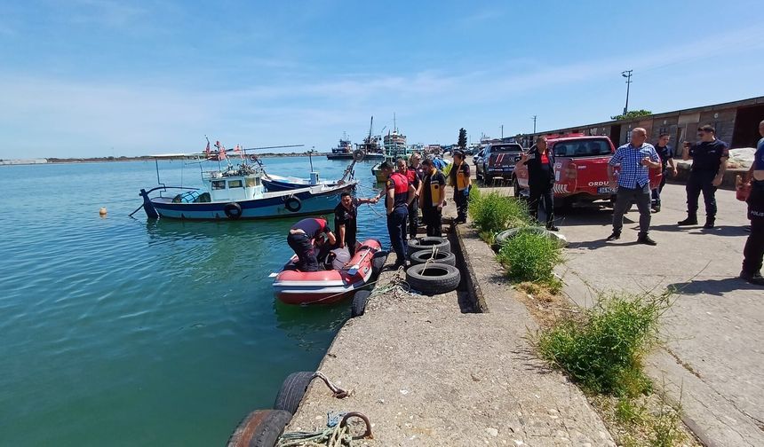 Ordu'da denizde boğulma tehlikesi geçiren kadın hastanede tedaviye alındı
