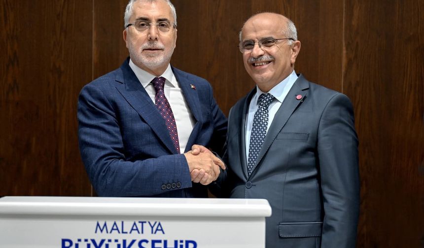 Bakan Işıkhan: Bugün bölgesine de dünyaya da liderlik eden güçlü bir Türkiye var