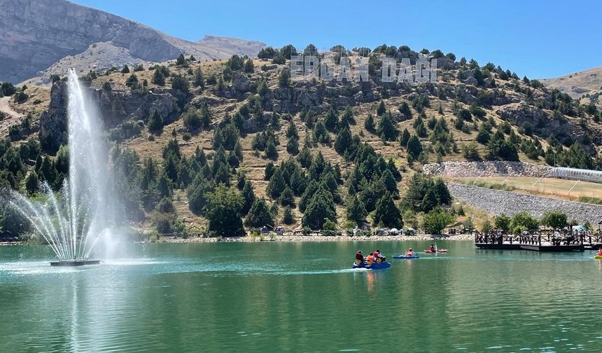 Erzincan'da 'Ergan Motofest' akrobasi şovuyla başladı
