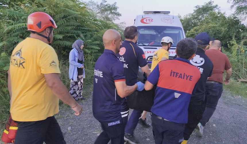 Giresun'da sağanak sele dönüştü; 2 ölü, kayıp anne aranıyor (4)