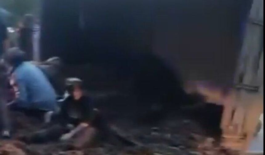 Düzce'de traktör römorku devrildi: 11 yaralı