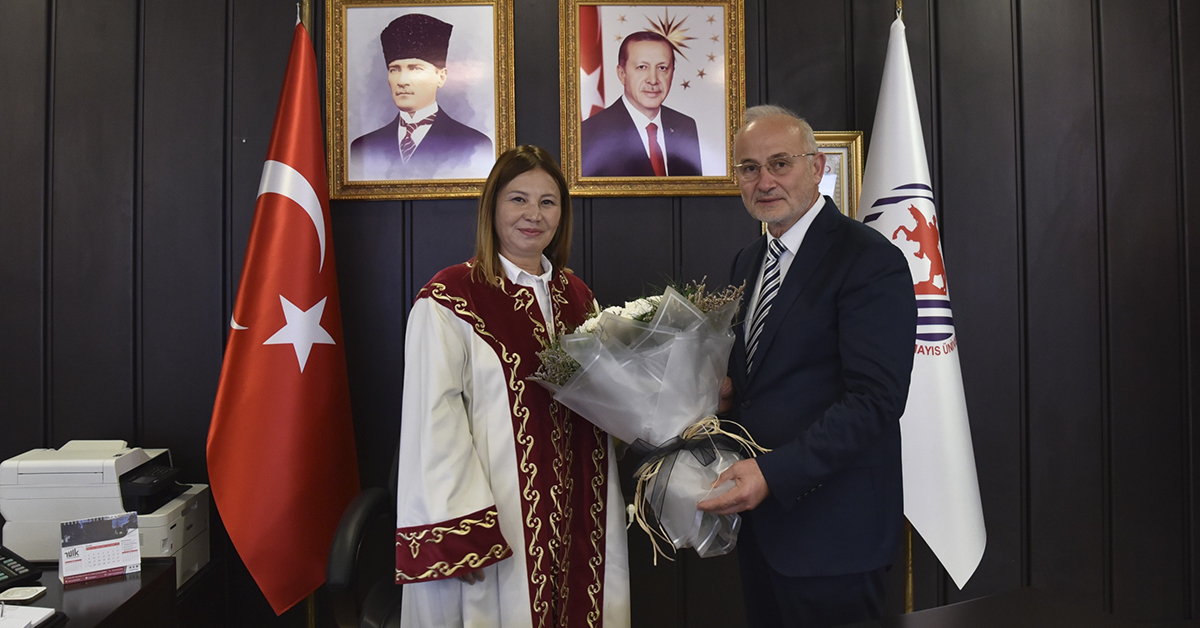 Rektor Fatma Aydin Samsun Omu 3