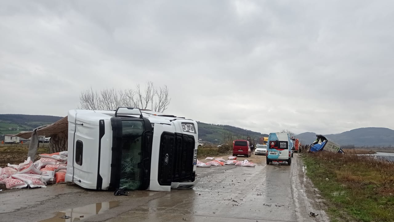 Samsun Iki Tir Kaza Bafra 4