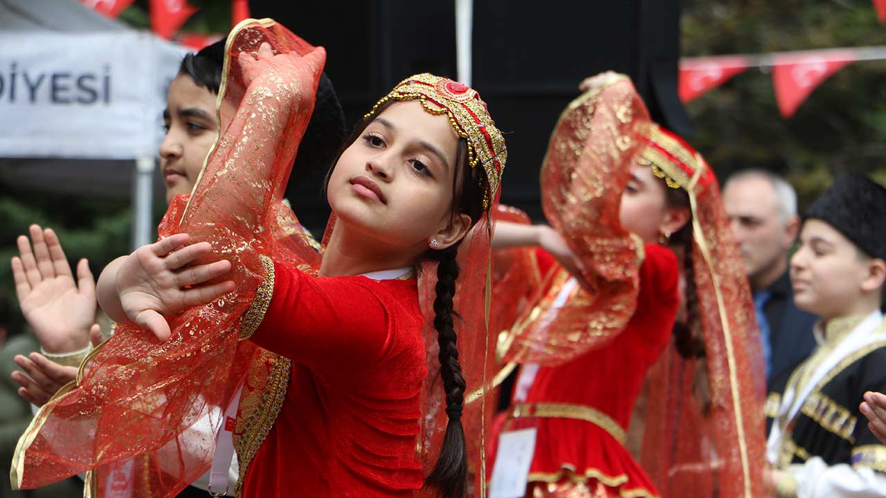 Turk Dunyasi Cocuk Festivali 4